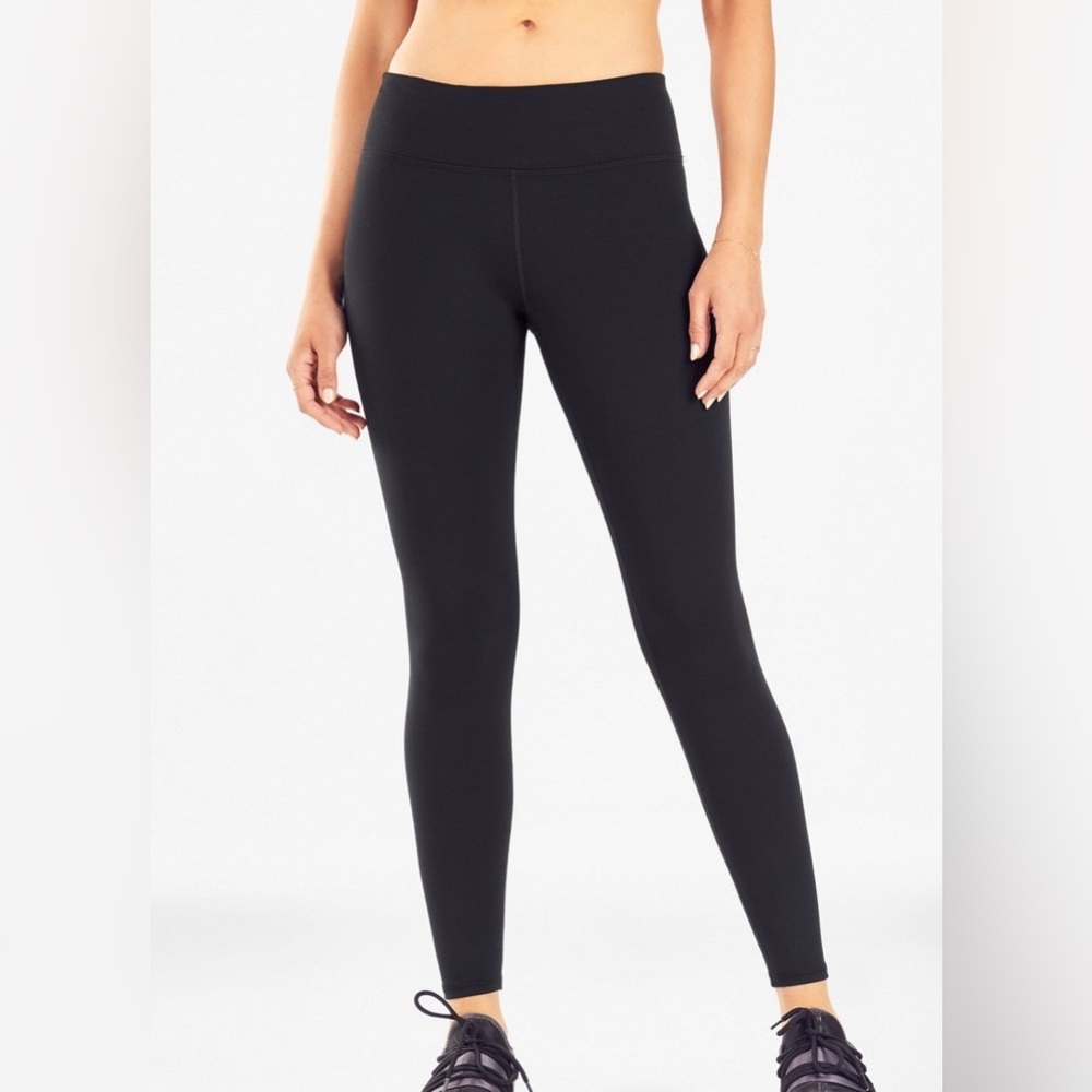 🖤Fabletics Define Mid Rise Black Leggings